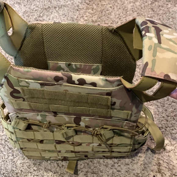 NWOT small Military Tactical Body Armour Paintball Vest - Picture 3 of 5